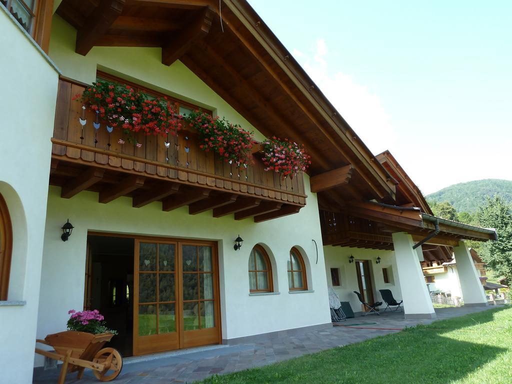 Agritur Cornasest Bed & Breakfast Breguzzo Luaran gambar